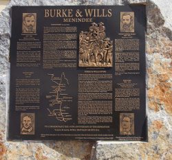 20161114-burke-and-wills-memorial-menindee-med