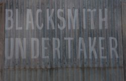 20170830-4336 Jerilderie Blacksmith Sign Med